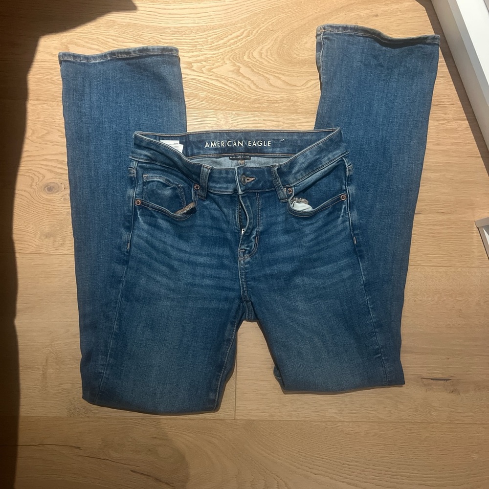 American Eagle Outfitters Women's Classic Blue Straight Leg Jeans